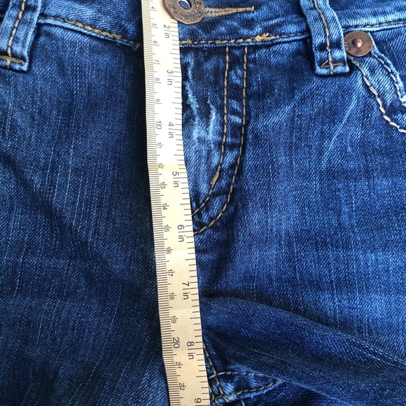Silver Brand cut of jean shorts - Picture 5 of 5